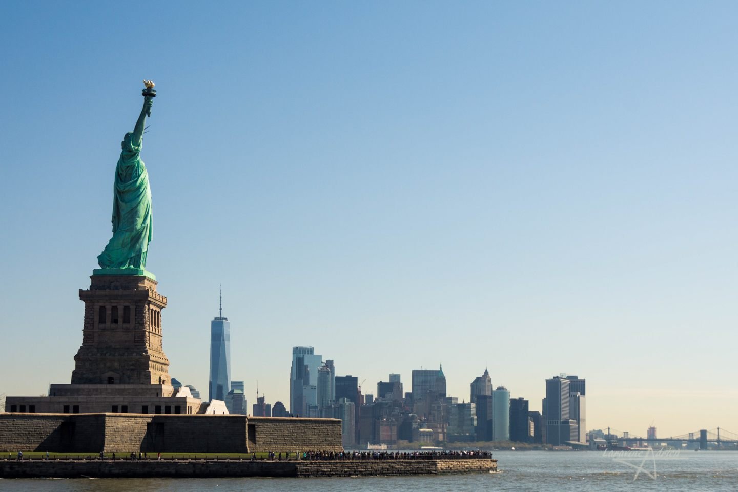 La statue de la Liberté devant Manhattan
